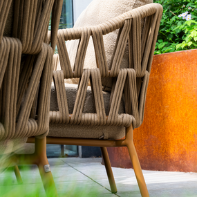 Low dining Biarritz Colorado 4 Seasons Outdoor