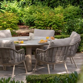Low Diningset Puglia Donato van 4 Seasons Outdoor in tuinopstelling