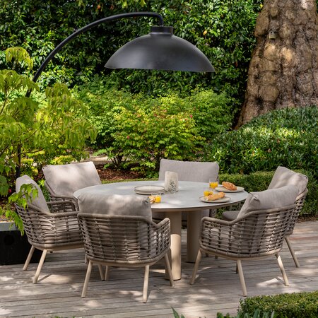 Low Diningset Puglia Donato van 4 Seasons Outdoor in tuinopstelling