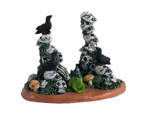 SKULL CAIRNS