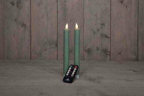 Wax dinerkaars met bewegende vlam H23cm jade groen 2st LED